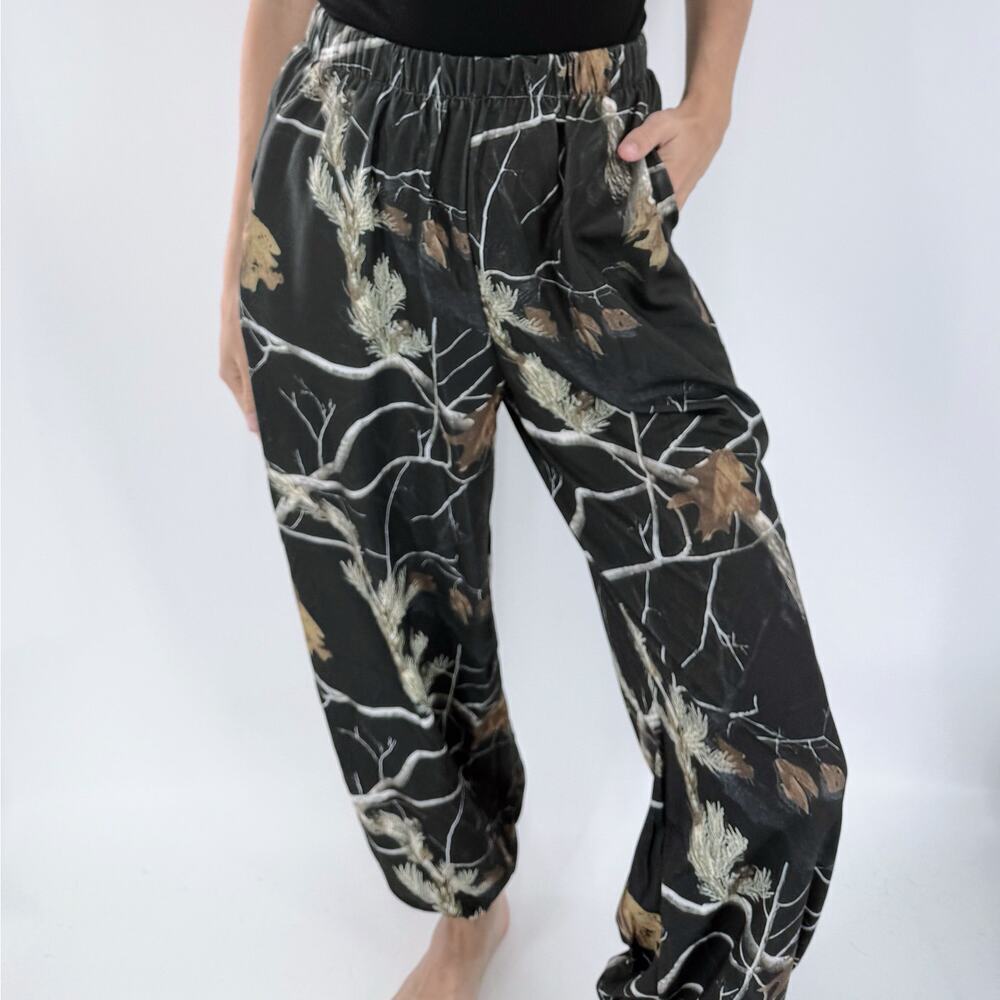 Women’s Forest Green Camo Print Jogger Pants Relaxed Fit Lounge Pants Size Small